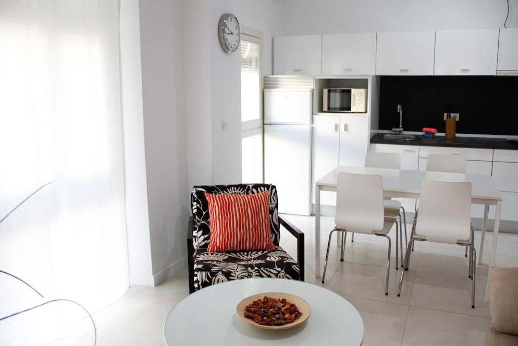 Cosy Apartment / Literally At The Foot Of Alhambra Granada Buitenkant foto